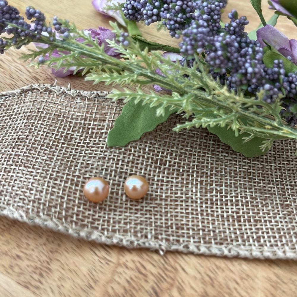 Rose Pink Pearl Earrings